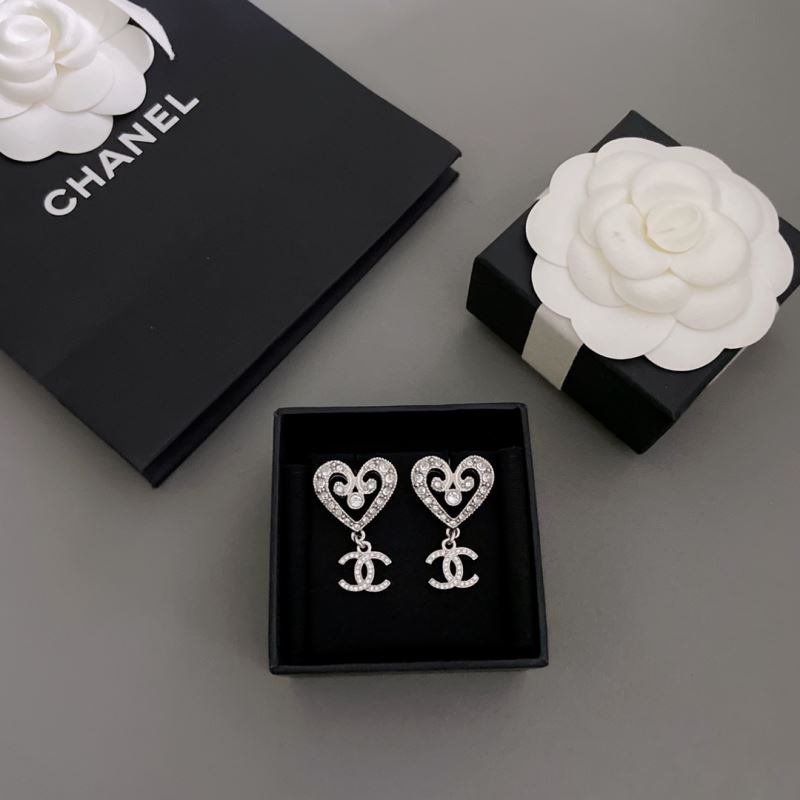 Ch*el brooches